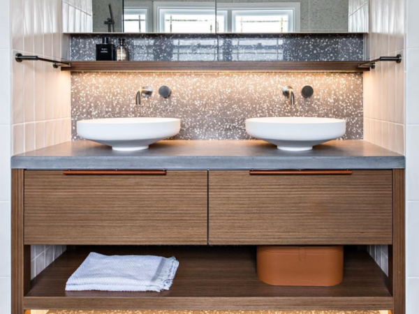 Plateau Vanity – Concrete Basin Top