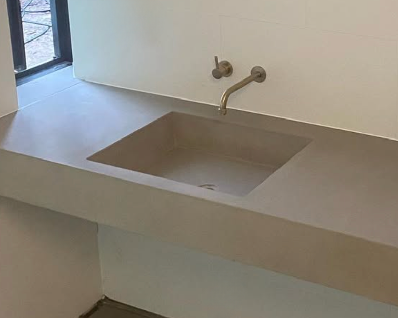 Quadro Concrete Vanity - Image 2